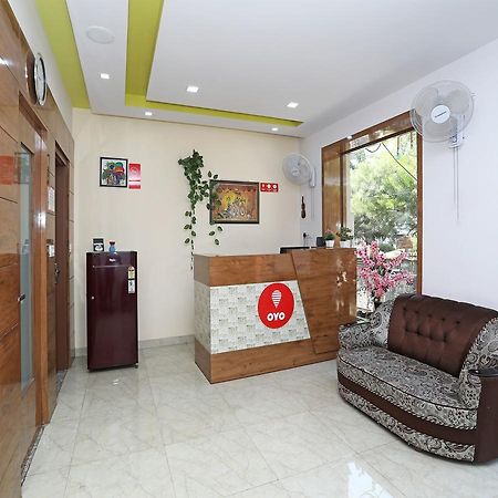 Oyo 10228 Hotel Chandramouli Jaipur Eksteriør bilde